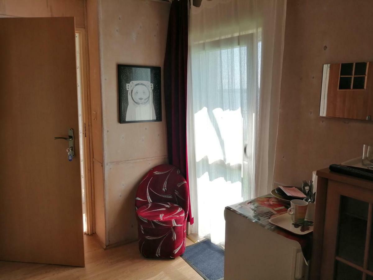 Pokoje Goscinne ميلنو المظهر الخارجي الصورة